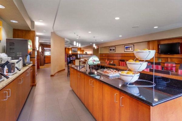 Comfort Suites North image 8